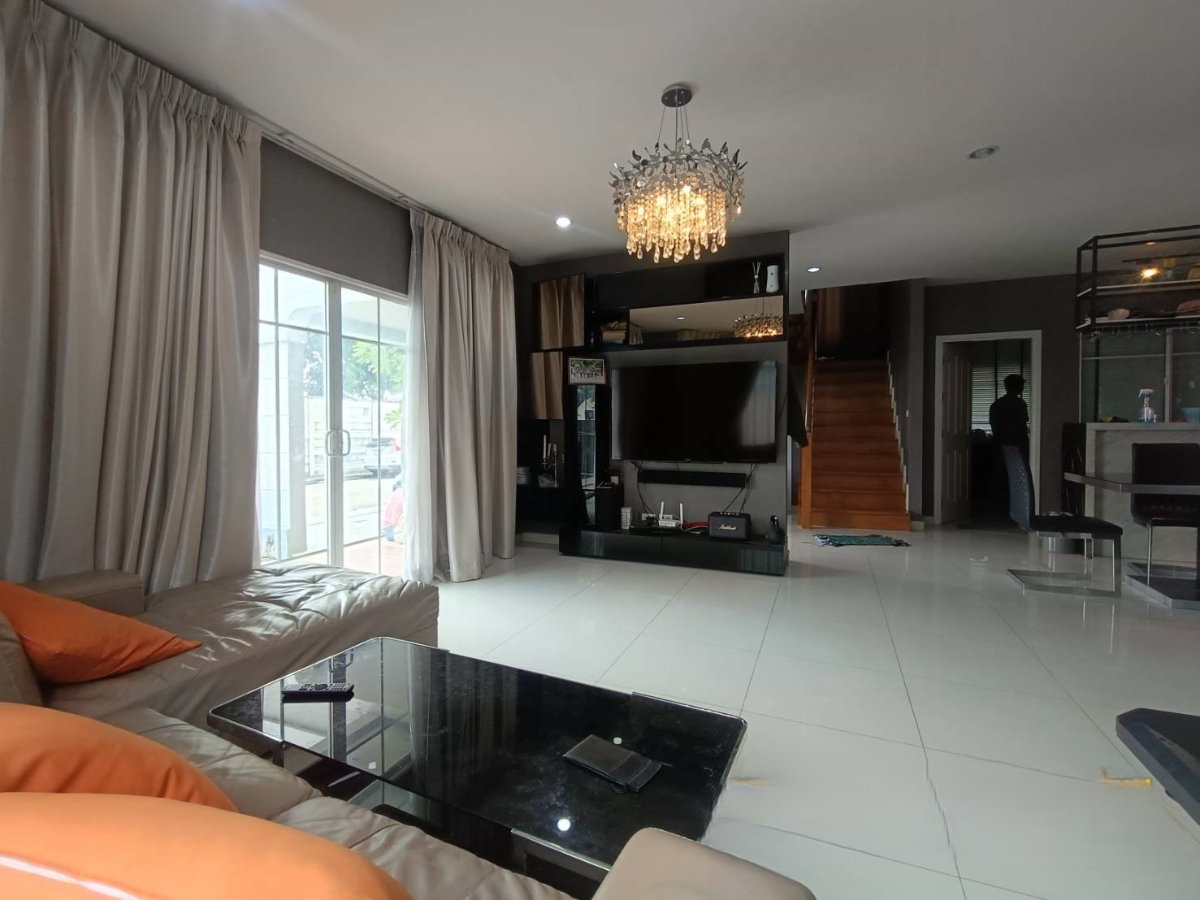 picture OP02085 - Passorn Prestige Onnut : BTS Onnut - 9/10