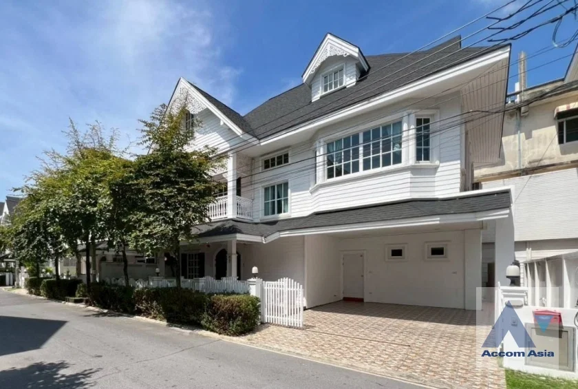 picture 🔼🔽 AccomA 📩  3 BR House @Fantasia Villa 3  (AA44790) - 1/20