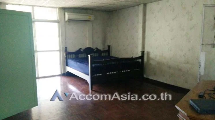 รูป 🔼🔽 AccomA 📩 Pet friendly,Home Office 5 BR House in Khwaeng Sam Sen Nai (AA10835) - รูปที่ 5/9