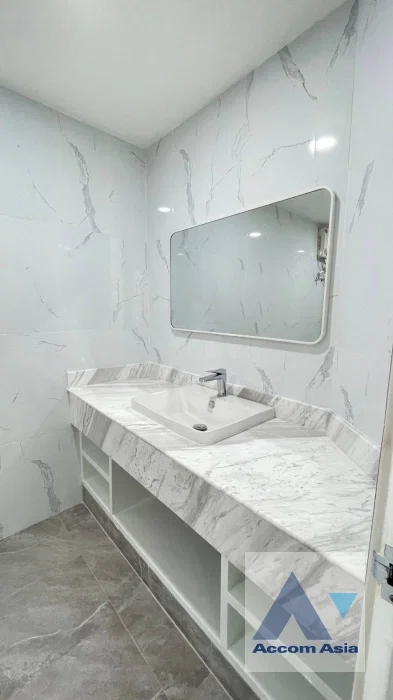 รูป 🔼🔽 AccomA 📩  3 BR Condominium @Fifty Fifth Tower (AA41864) - รูปที่ 12/14