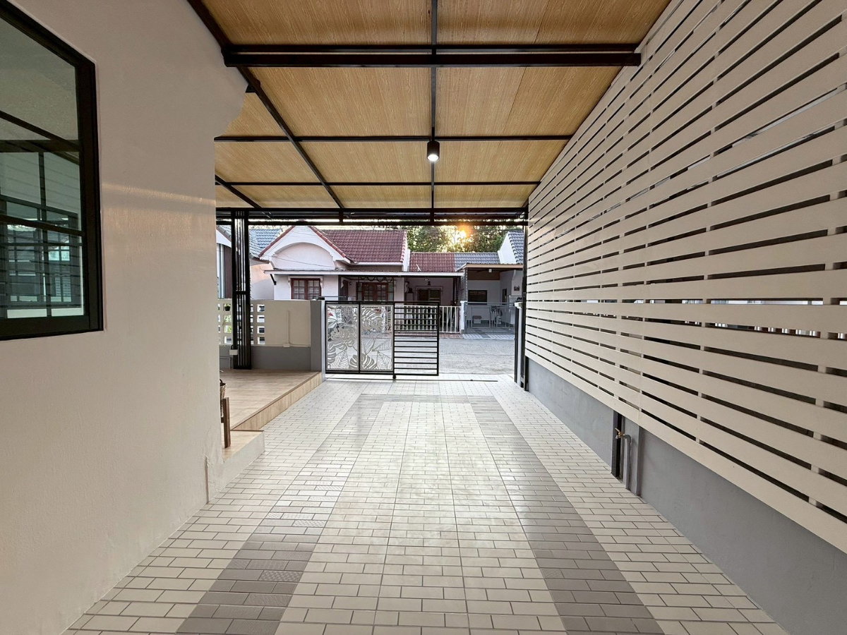 รูป ขายบ้านรีโนเวท 🏡 หมู่บ้านนันทวัน 4 (เลียบวารี 53) 👉 เนื้อที่ 27.6 ตร.ว. 🔧รีโนเวทใหม่ทั้งหลัง พร้อมเข้าอยู่ 🌟ราคาเพียง 2.3 ล้านบาท - รูปที่ 11/18