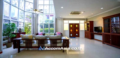 Houses for rent BTS Nana : 🔼🔽 AccomA 📩 Villa-style home with elegant design and greenery view (95245)