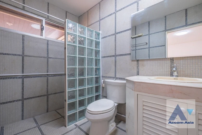 picture 🔼🔽 AccomA 📩 Home Office 3 BR Townhouse in Khlong Tan Nuea (AA41105) - 13/20