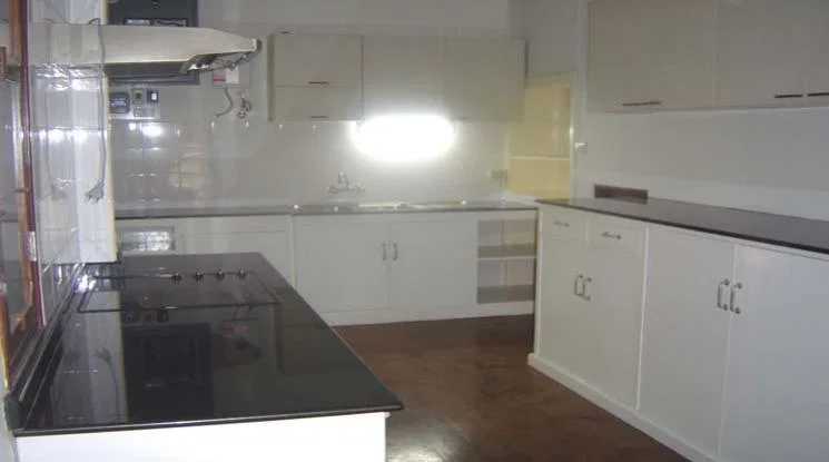 รูป 🔼🔽 AccomA 📩  3 BR House in  Lumphini (99145) - รูปที่ 8/9