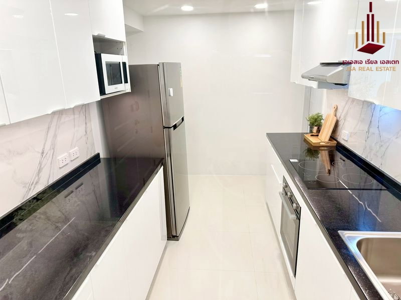 picture ✨ For Rent: Grand Langsuan Condo ✨  💰 Only 120,000 THB/month - 6/8