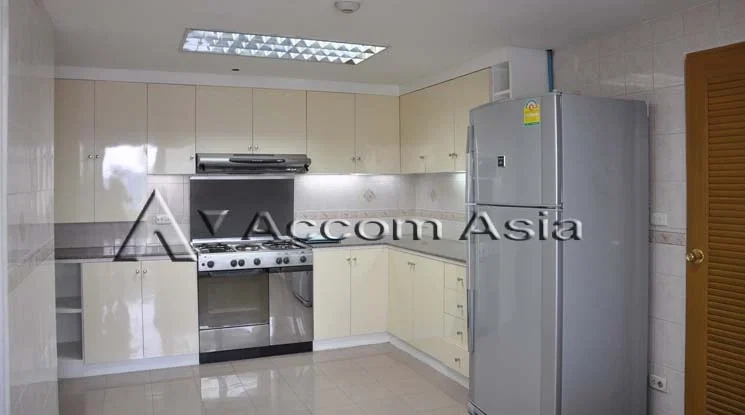 รูป 🔼🔽 AccomA 📩 Spacious wood-accented condo with private pool at Windsor Tower (24602) - รูปที่ 9/13