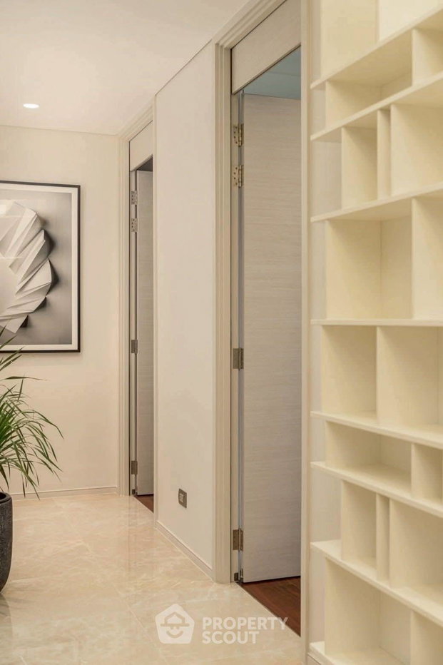 รูป คอนโด 2 ห้องนอน 136 ตร.ม. ชั้น 26 ที่ The Residences at Sindhorn Kempinski ใกล้ BTS ราชดำริ (ID 2766660) - รูปที่ 12/13
