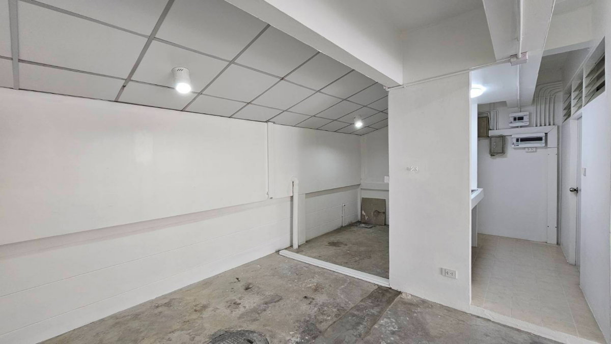 รูป ทาวน์โฮม 3.5 ชั้น ทาวน์อินทาวน์ ใกล้โรงเรียนบดินทร์เดชา - โรงเรียนนานาชาติ เชื่อมต่อเส้นเลียบทางด่วนได้ทันที พร้อมเดินทางไปเอกมัย-ทองหล่อ 🚘 - รูปที่ 4/28