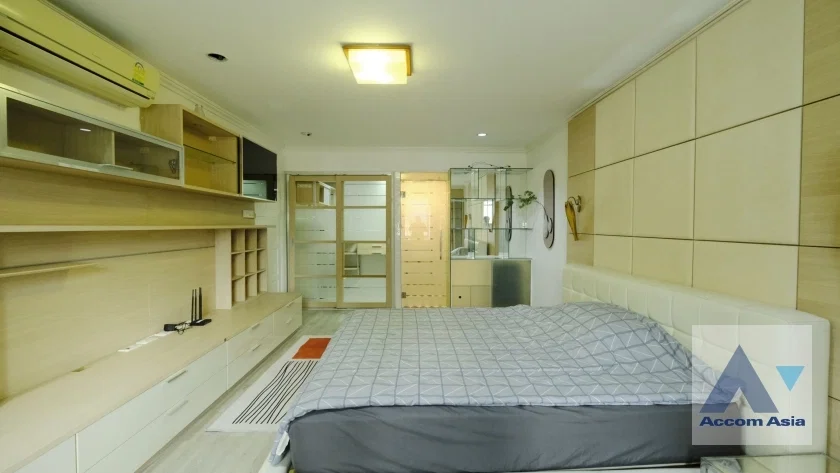 รูป 🔼🔽 AccomA 📩 Royal Castle condo with classic European style  Near BTS Phrom Phong (AA37144) - รูปที่ 19/20