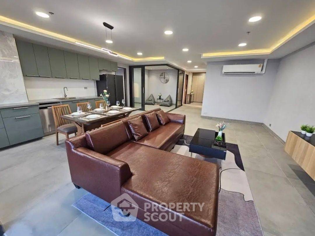 รูป คอนโด 3-ห้องนอน ที่ เดอะวอเตอร์ฟอร์ด ไดมอน ทาวเวอร์ สุขุมวิท ใกล้ BTS พร้อมพงษ์ (ID 2764034) - รูปที่ 5/22