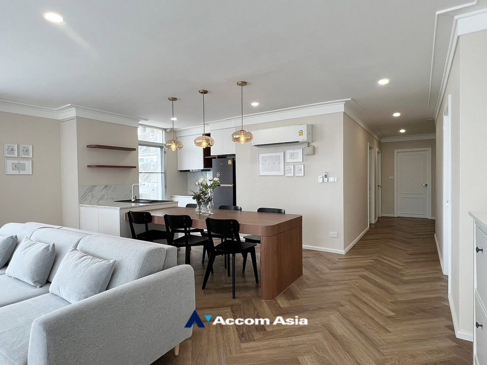 picture 🔼🔽 AccomA 📩 3 BR Condominium @ICON I (AA35122) - 3/17