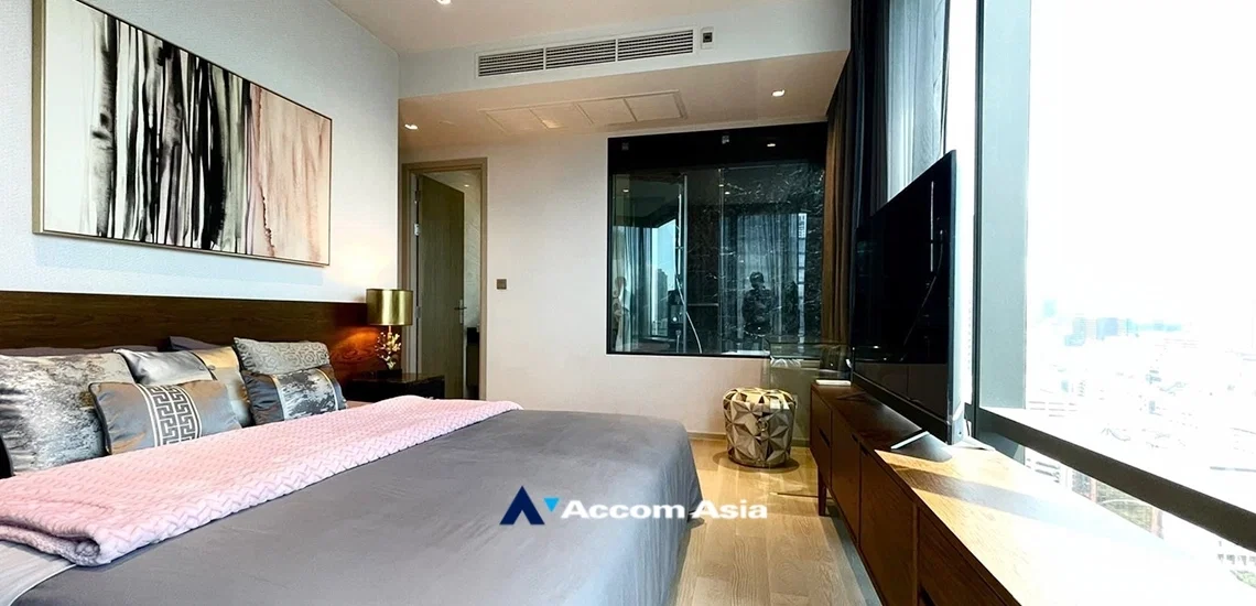 picture 🔼🔽 AccomA 📩 Ashton Silom - 6/10
