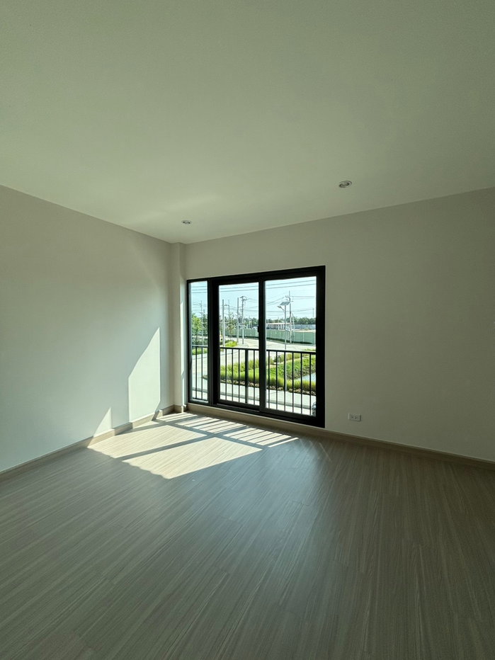 รูป ขายใบจองบ้าน ลดราคา 3 ห้องนอน 3 ห้องน้ำ หน้าบ้านเป็นน้ำพุ ศุภาลัย เบลล่า ซ.กันตนา - รูปที่ 5/18