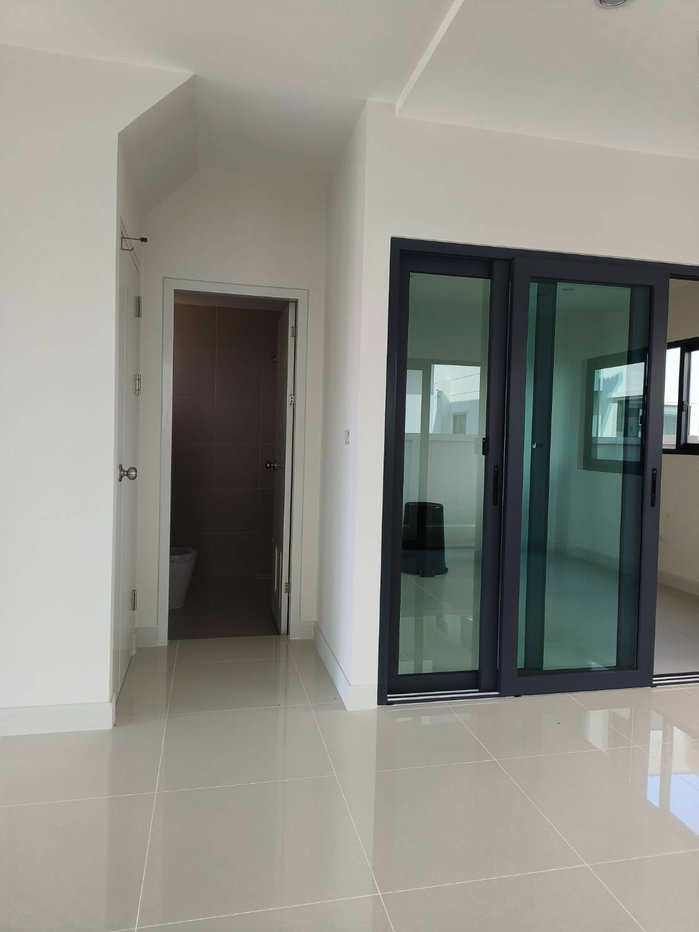 รูป ขายใบจองบ้าน ลดราคา 3 ห้องนอน 3 ห้องน้ำ หน้าบ้านเป็นน้ำพุ ศุภาลัย เบลล่า ซ.กันตนา - รูปที่ 16/18