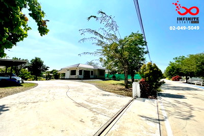 บ้านเดี่ยว นครปฐม : ขายบ้านเดี่ยว ชั้นเดียว โครงการบ้านพอเพียง 27 นครปฐม บ้านพักตากอากาศ