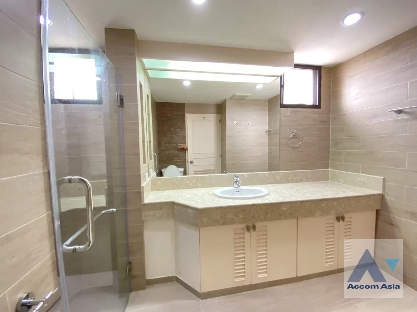 picture 🔼🔽 AccomA 📩 Minimal-style condominium in soft tones near Sukhumvit (23619) - 9/10
