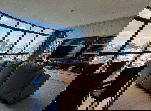 ขายขาดทุน 💥  ลุมพินี สวีท มักกะสัน 2 ห้องนอน  ห้องสวย ฟรีเฟอร์ พร้อมเข้าอยู่