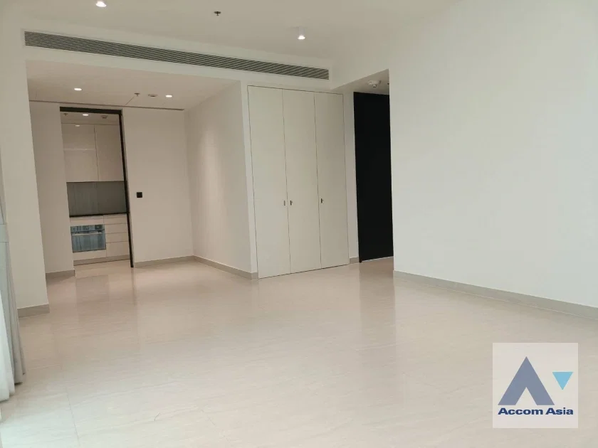 picture 🔼🔽 AccomA 📩 Minimal white condominium with clean lines in Sathorn area (AA43170) - 4/16