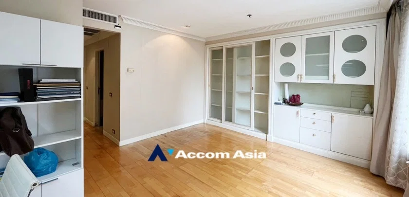 รูป 🔼🔽 AccomA 📩 Luxury condo for sale in Bangkok with spacious open-plan layout and classic built-in design - รูปที่ 15/20