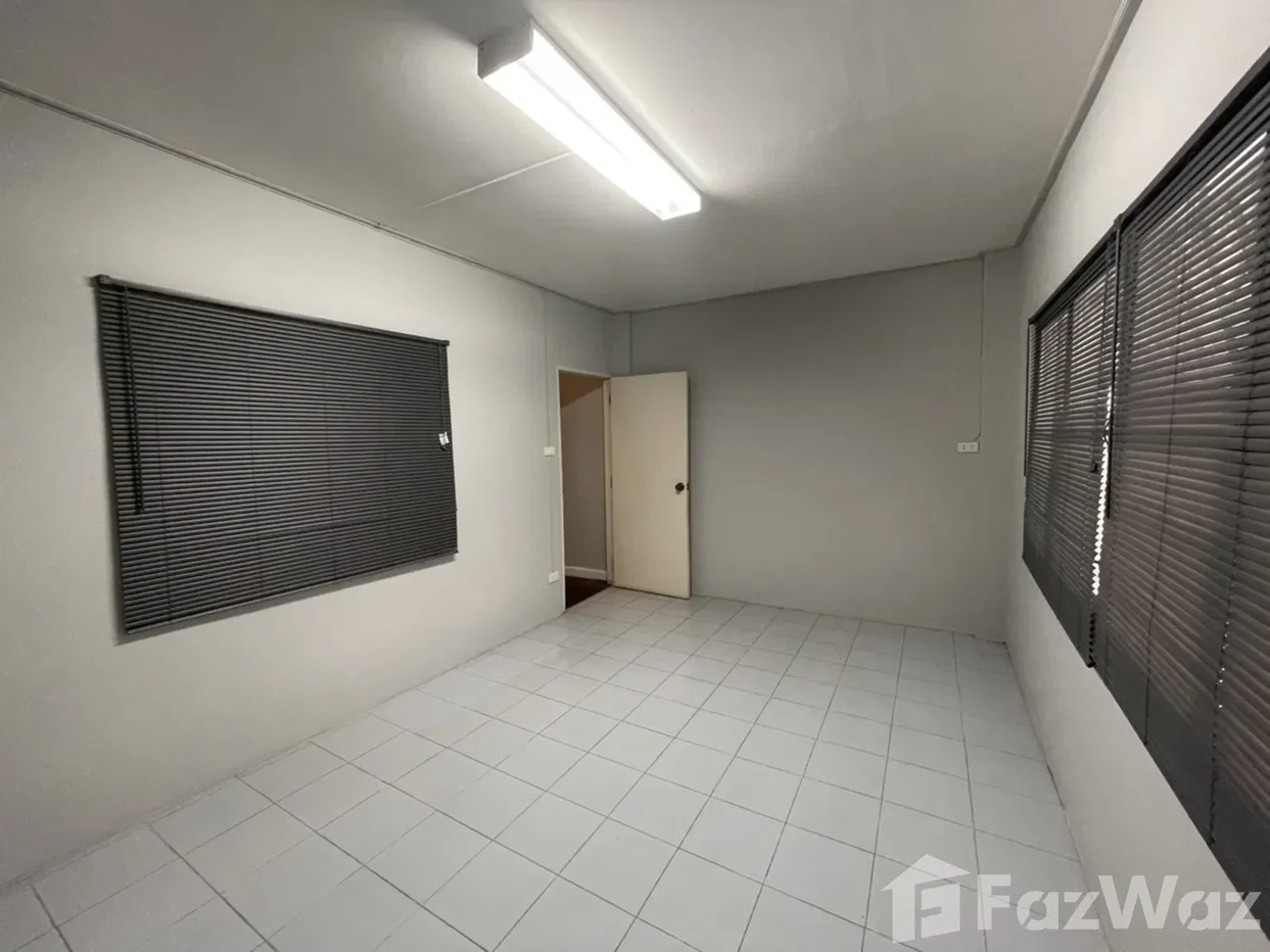 รูป ทาวน์เฮ้าส์ให้เช่า 5 ห้องนอน ใน ดินแดง, กรุงเทพมหานคร 689754 - รูปที่ 8/18