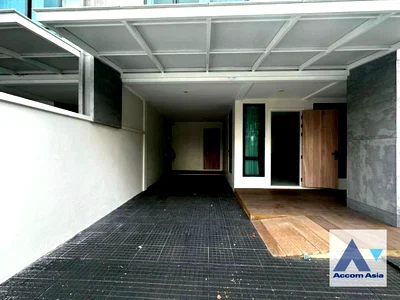 เช่าทาวน์โฮม ดิ เอ็มควอเทียร์ : 🔼🔽 AccomA 📩 Pet friendly 3 BR Townhouse @KLANG Nivas (AA41762)