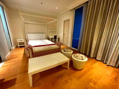 Condos for rent : Villa Rachatewi【𝐑𝐄𝐍𝐓】🔥A classic, deep, and stylish vibe🔥 Contact Line ID: @hacondo