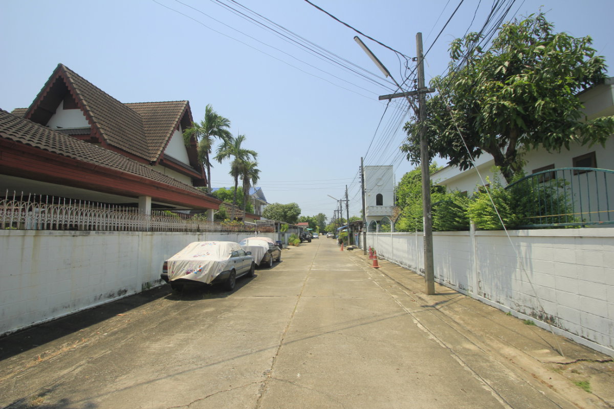 รูป ที่ดินพุทธมณฑลสาย2 ทวีวัฒนา-กาญจนาภิเษก15 ใกล้พระเทพตัดใหม่ หมู่บ้านสินพัฒนาธานี ที่ดินสร้างบ้านถมแล้ว แปลงมุมสวย 100วา เดินทางสะดวกได้หลายเส้นทาง - รูปที่ 14/28