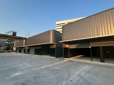  U1419 Warehouse and office space for rent, Pattanakarn 25, 140 square meters, with private bathroom and parking for 4 cars. 