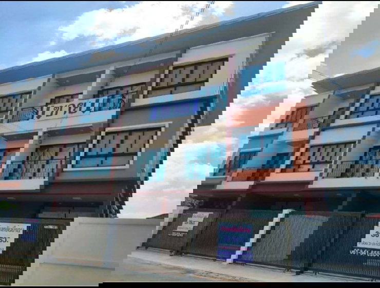 รูป ทาวน์โฮม 3 ชั้น สร้างใหม่ หลังใหญ่ 3 ห้องนอน 3 ห้องน้ำ - รูปที่ 3/9