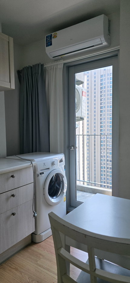 picture Chapter One Modern Dutch  8,500 /month - 4/13