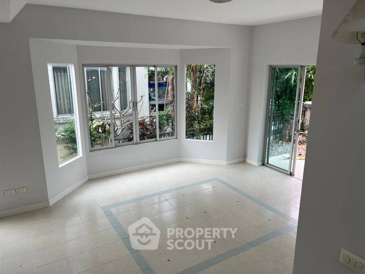 รูป บ้าน 3-ห้องนอน ใน บางบ่อ (ID 2756855) - รูปที่ 2/7