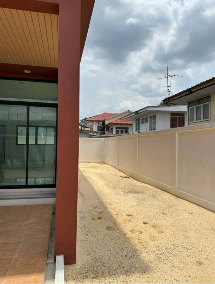 รูป ทาวน์โฮม 3 ชั้น สร้างใหม่ หลังใหญ่ 3 ห้องนอน 3 ห้องน้ำ - รูปที่ 7/9