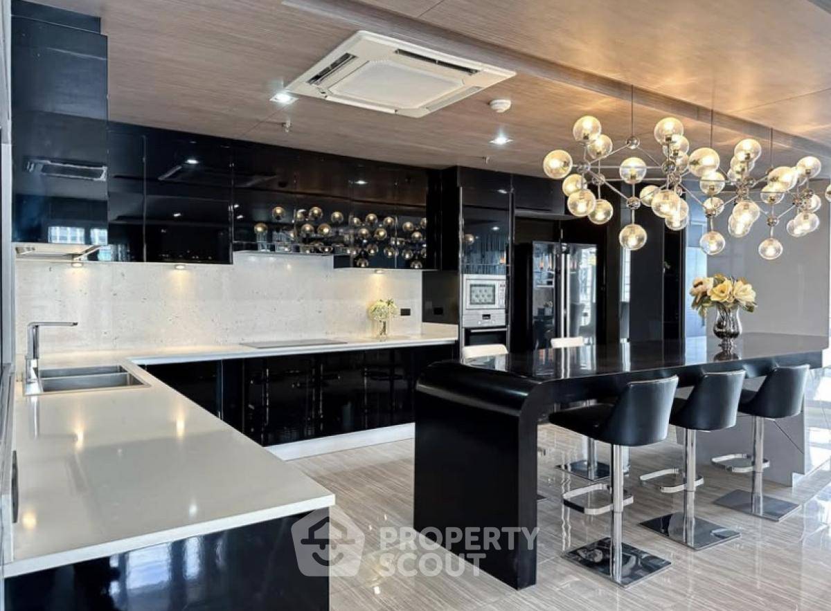 รูป คอนโด 3-ห้องนอน ที่ ซิตี้ สมาร์ท สุขุมวิท18 ใกล้ BTS อโศก (ID 2006021) - รูปที่ 3/31