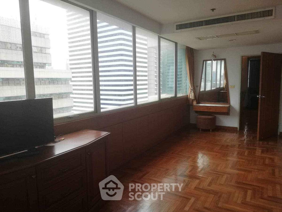 รูป คอนโด 2-ห้องนอน ที่ อโศก เพลส ใกล้ MRT สุขุมวิท (ID 1985648) - รูปที่ 2/6