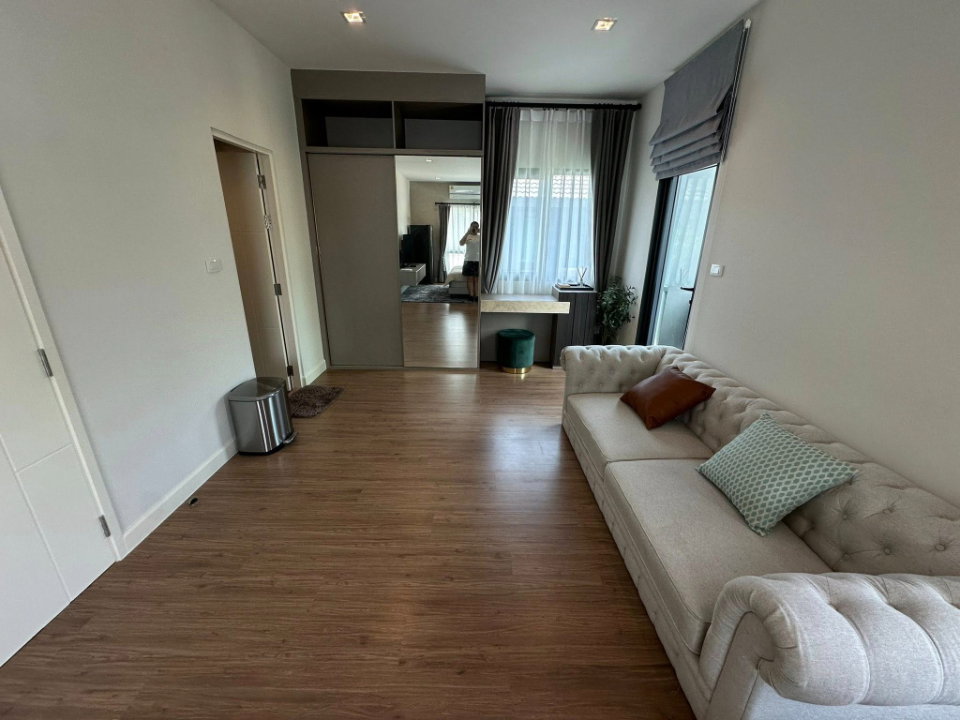 รูป ให้เช่าบ้านสวยโครงการคุณภาพจาก Sansiri  บุราสิริ สันผีเสื้อ บรรยากาศเงียบสงบ สไตล์รีสอร์ทล้านนา เดินทางสะดวก ใกล้รวมโชคมอลล์ -RW007799 - รูปที่ 20/31