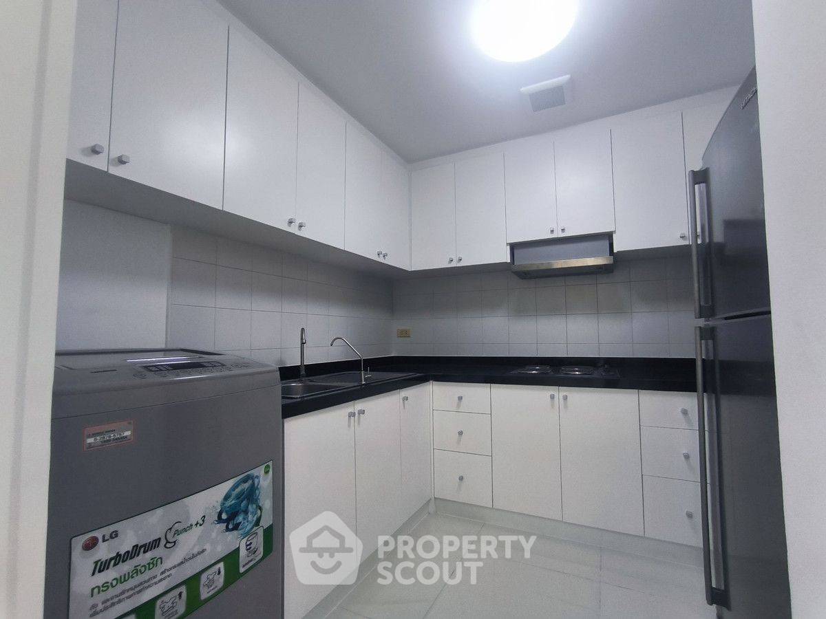 รูป คอนโด 2-ห้องนอน ที่ ศุภาลัย เพลส สุขุมวิท 39 ใกล้ BTS พร้อมพงษ์ (ID 2766537) - รูปที่ 4/9
