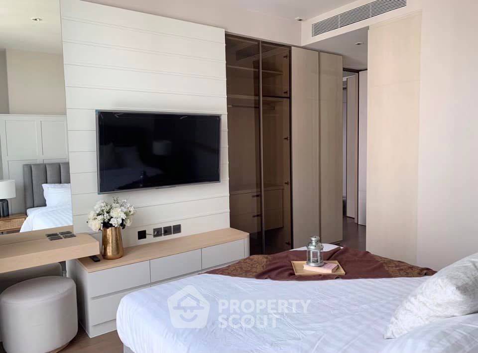 picture 2-BR Condo at KRAAM Sukhumvit 26 near BTS Phrom Phong (ID 772430) - 4/9