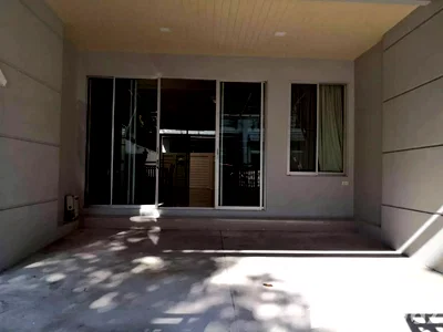 Houses for rent Bangkok : Baan Klang Muang Urbanion Srinakarin 46/1 6147998