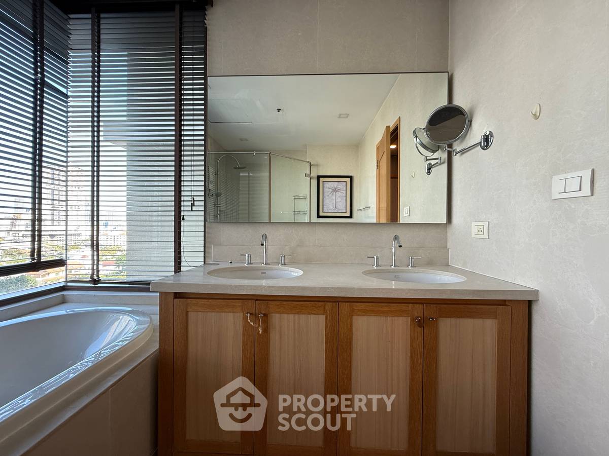 รูป คอนโด 2-ห้องนอน ที่ ดิ เอ็มโพริโอ เพลส ใกล้ BTS พร้อมพงษ์ (ID 794167) - รูปที่ 32/32