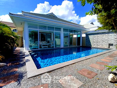 Houses for rent Pran Buri Prachaubkirikhan : 2-BR Villa in Wang Phong (ID 1358702)