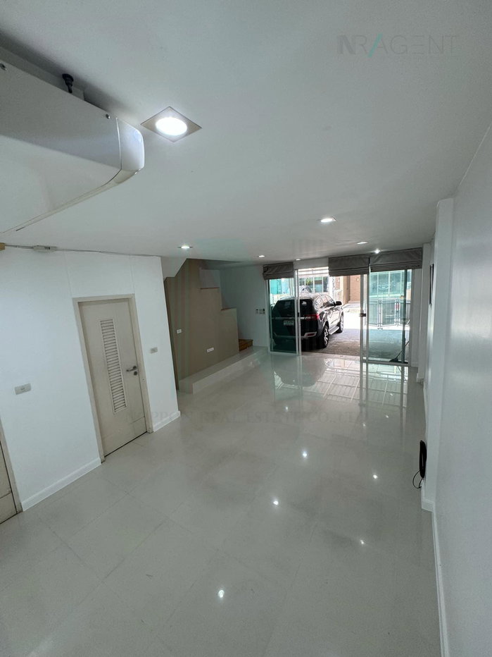 รูป 📌 ขายโฮมออฟฟิศ โครงการ ลุมพินี ทาวน์ เรสซิเดนซ์ ลาดพร้าว สเตชั่น 3 ชั้น 3 ห้องนอน 3 ห้องน้ำ - รูปที่ 3/8