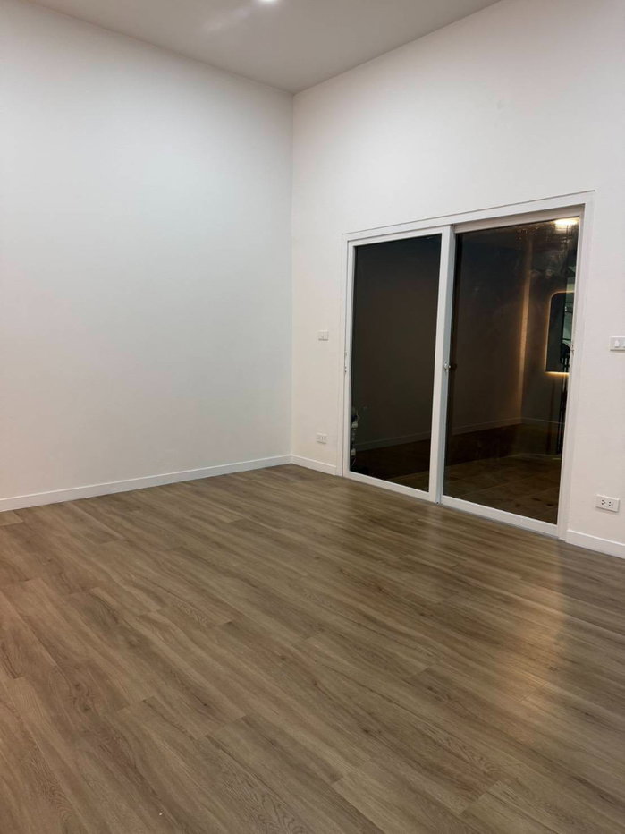 รูป 🏡 บ้านฉลอง 3 ห้องนอน ฟังก์ชันครบ พร้อมอยู่ เพียง 3.19 ล้าน! - รูปที่ 9/10