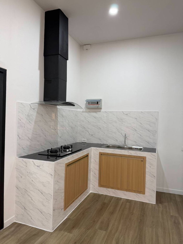 รูป 🏡 บ้านฉลอง 3 ห้องนอน ฟังก์ชันครบ พร้อมอยู่ เพียง 3.19 ล้าน! - รูปที่ 10/10