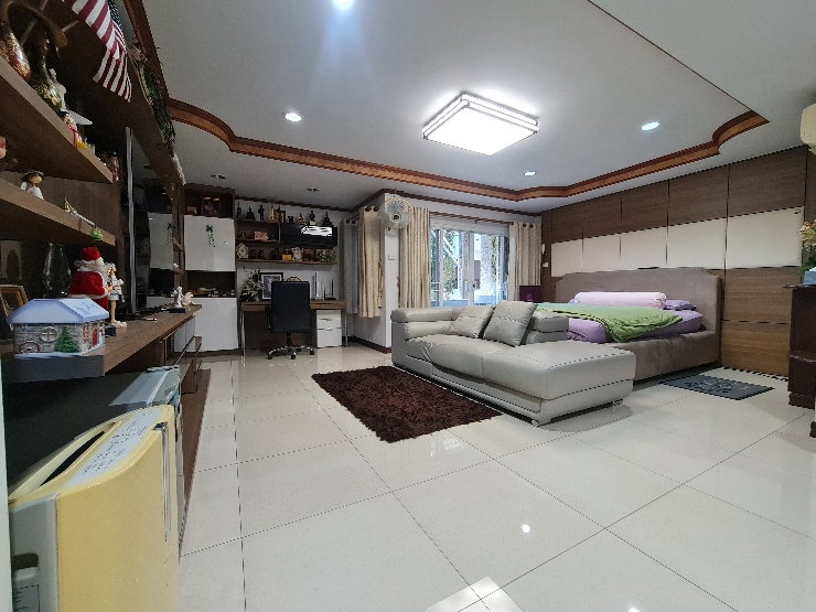 รูป ขายถูก บ้าน4ชั้น รีโนเวทแล้ว connect สองหลัง มีลิฟท์ ติดถนนใหญ่ บรมราชชนนี - รูปที่ 9/13