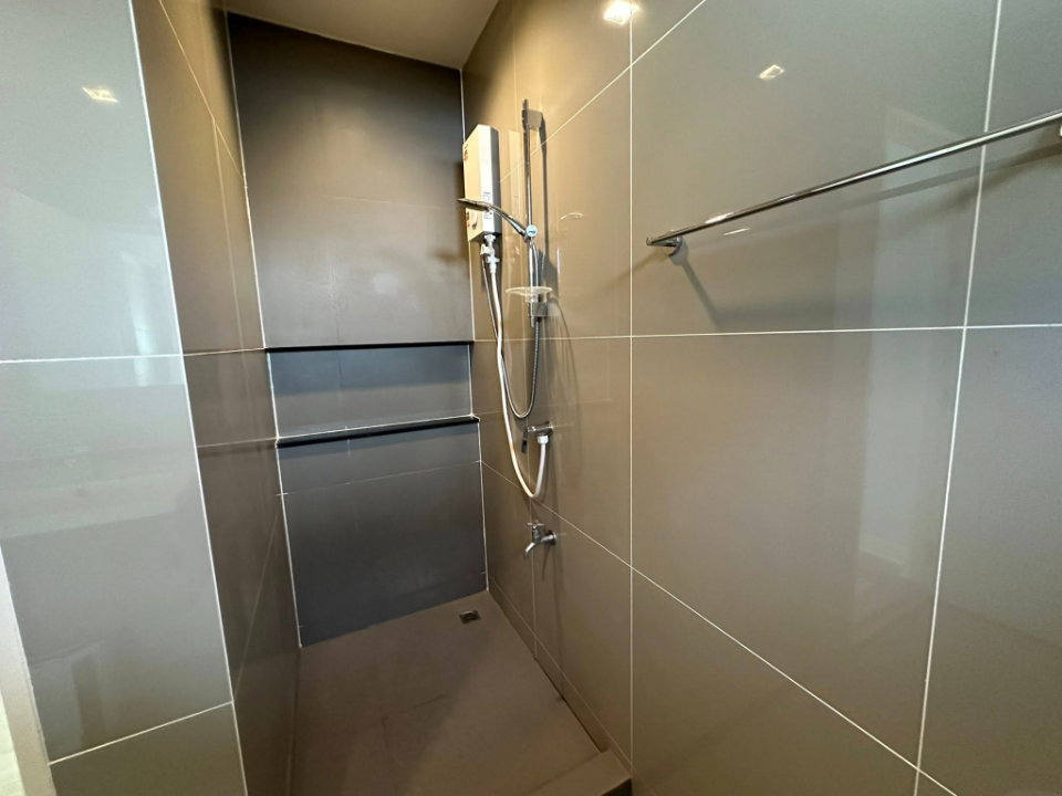 รูป ให้เช่าบ้านสวยโครงการคุณภาพจาก Sansiri  บุราสิริ สันผีเสื้อ บรรยากาศเงียบสงบ สไตล์รีสอร์ทล้านนา เดินทางสะดวก ใกล้รวมโชคมอลล์ -RW007799 - รูปที่ 12/31