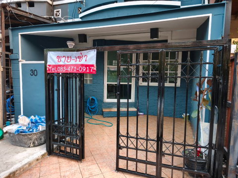 ขาย เช่า บ้าน 3 ชั้น รีโนเวทใหม่ทั้งหลัง พร้อมอยู่  หมู่บ้านธนะสิน 9 นวมินทร์ 86 กรุงเทพฯ