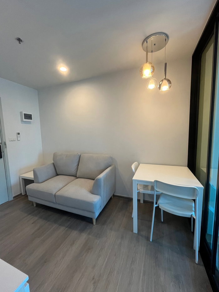 รูป ให้เช่าคอนโด รีเจ้นท์ โฮม วุฒากาศ ใกล้ BTS วุฒากาศ 180 เมตร - รูปที่ 8/10