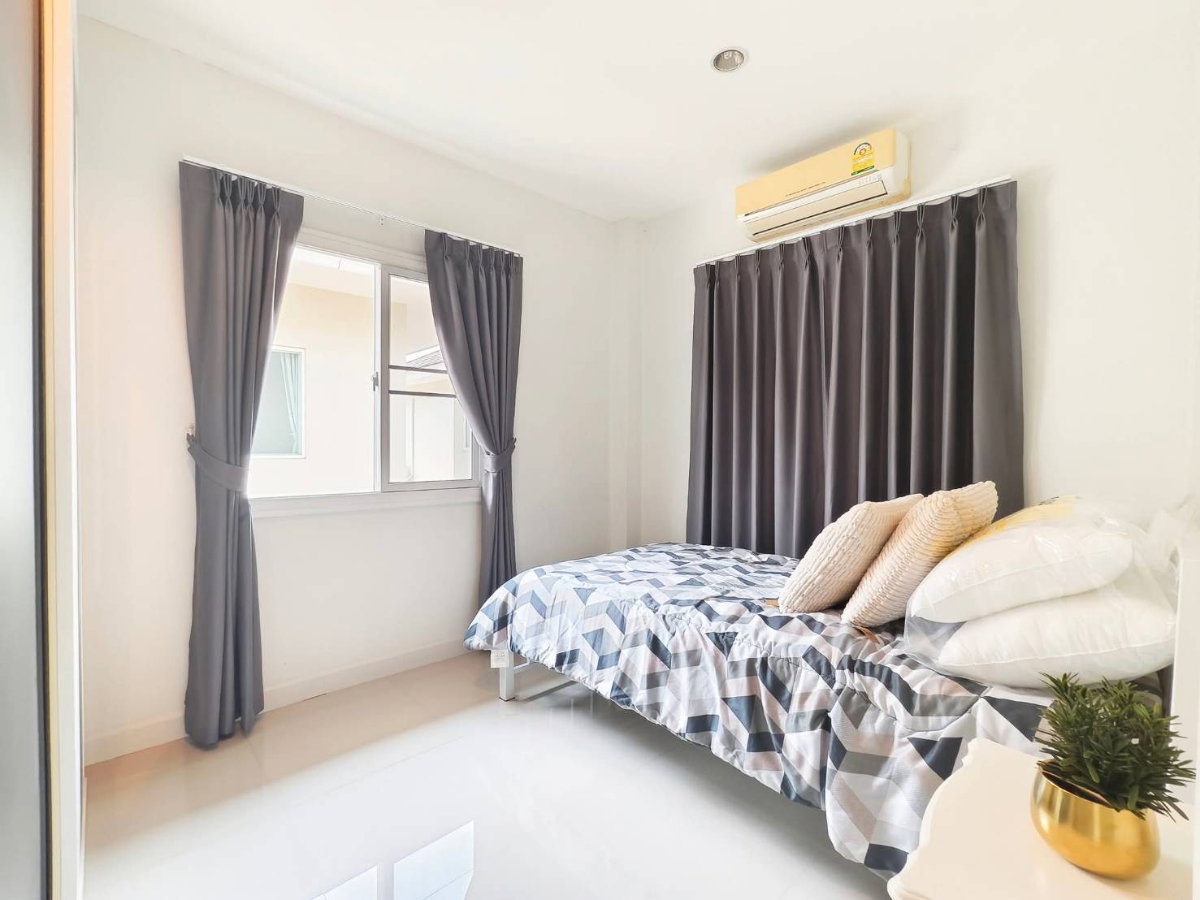 รูป บ้านเช่าทำเลดี ใกล้โรงเรียนนานาชาติ (Urbana 5) สารภี-เชียงใหม่ เฟอร์นิเจอร์และเครื่องใช้ไฟฟ้าครบ (R997) T.0946511456 - รูปที่ 11/12