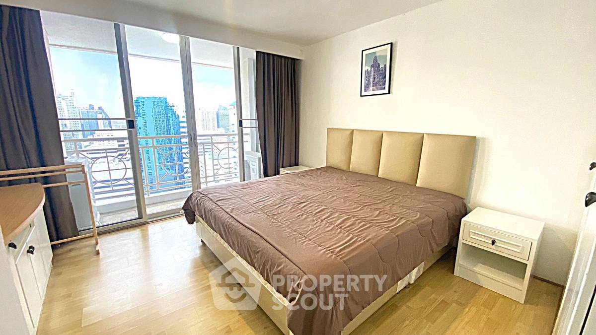 picture 2-BR Condo at Asoke Place near MRT Sukhumvit (ID 2770065) - 6/10