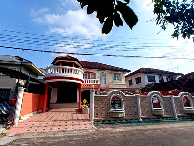 บ้านเดี่ยว ตลาดเซฟวัน โก : บ้านเดี่ยว 2 ชั้น 4 ห้องนอน 3 ห้องน้ำ หมู่บ้านชลลดาสายไหม 34